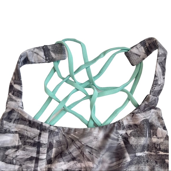 Unbranded Grey Printed Criss Cross Back Sports Bra 1320 - Picture 3 of 7